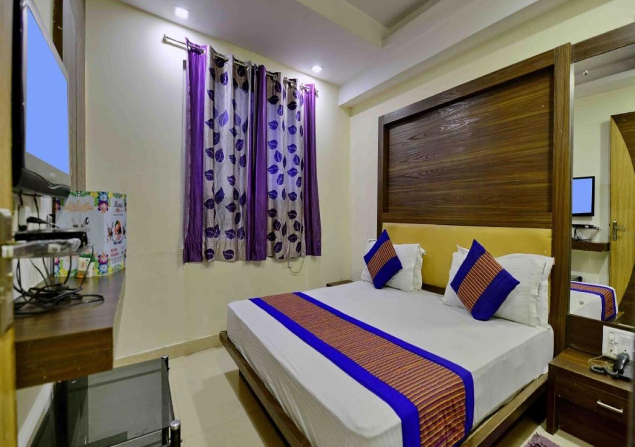 Hotel Perfect Spot- Main Bazar - Walking Metro Station New Delhi Luaran gambar