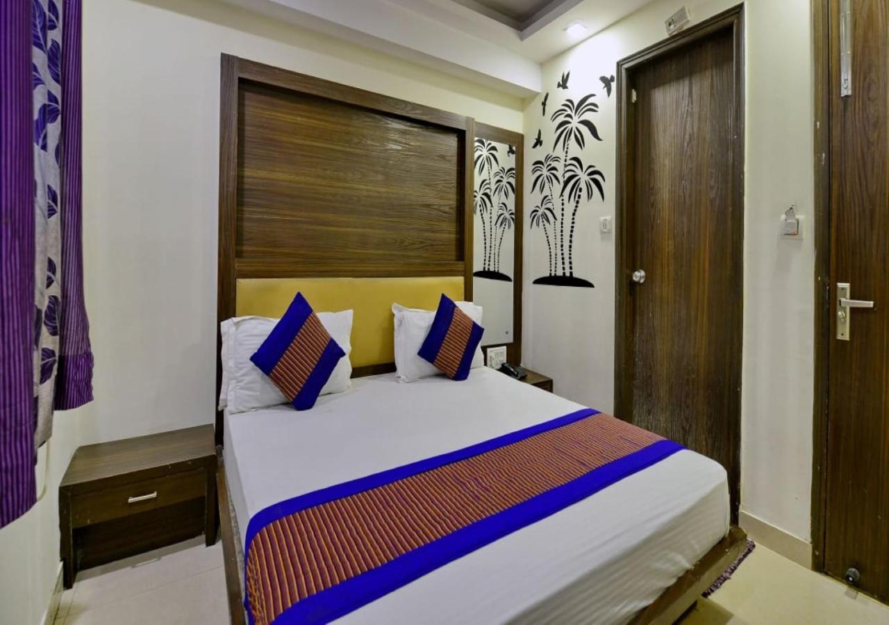 Hotel Perfect Spot- Main Bazar - Walking Metro Station New Delhi Luaran gambar