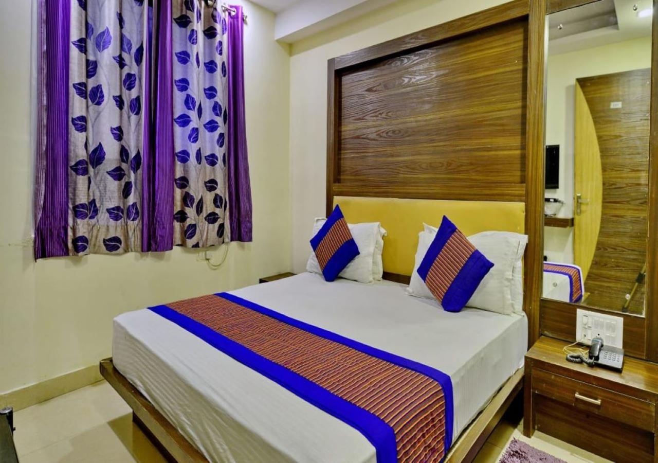 Hotel Perfect Spot- Main Bazar - Walking Metro Station New Delhi Luaran gambar
